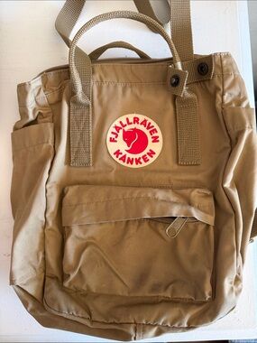 Fjällräven Kånken mini Backpack in Tan with Red Logo